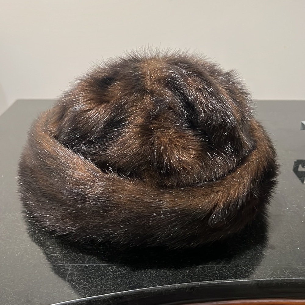 Fabulous Furs Faux Fur Hat Sz S